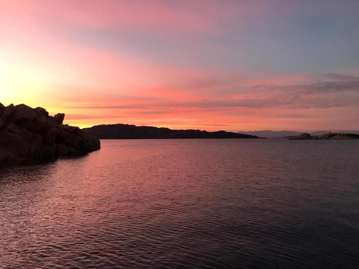 Residence Cala Francese - Case Sul Mare La Maddalena  Dış mekan fotoğraf