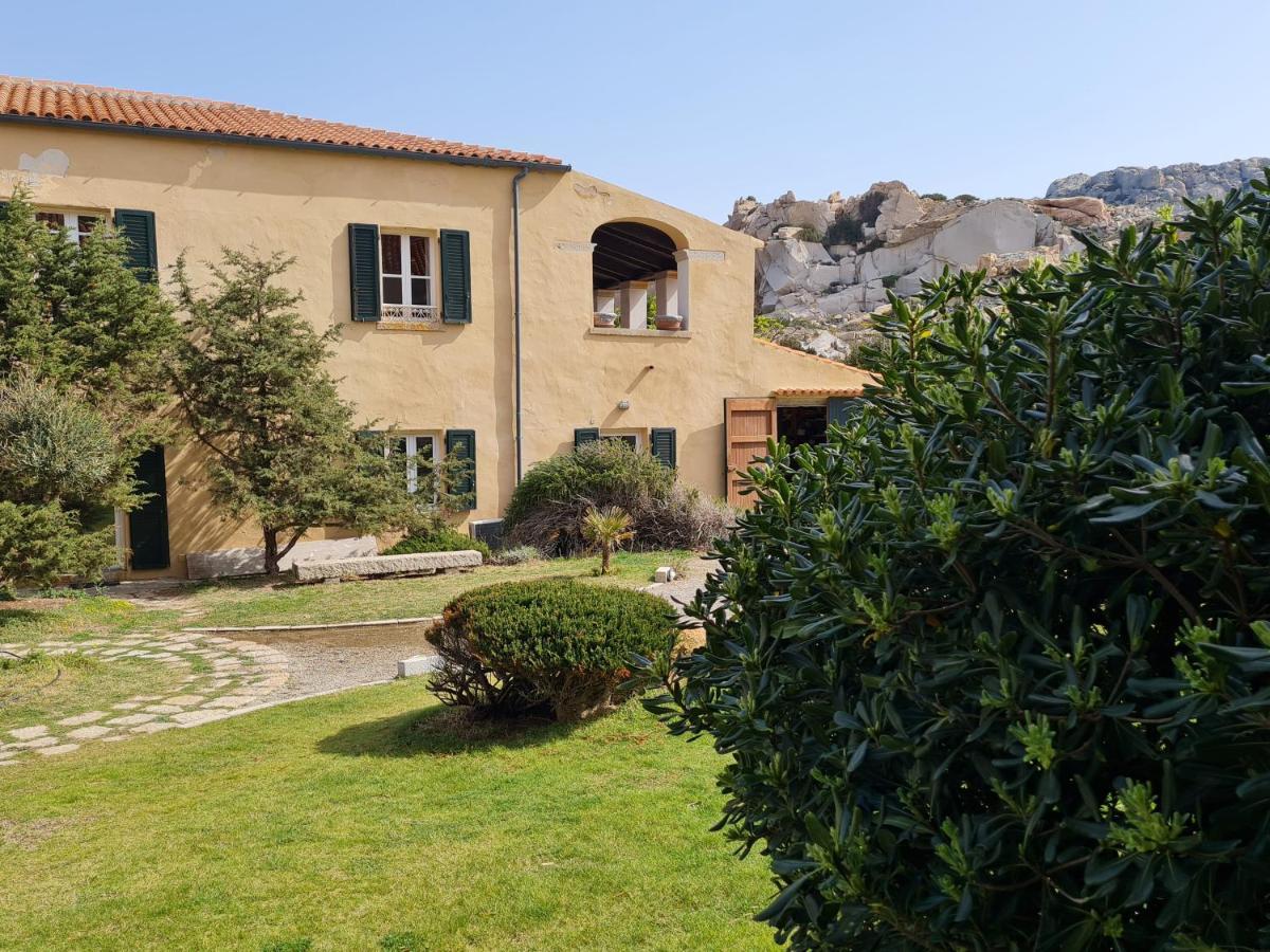 Residence Cala Francese - Case Sul Mare La Maddalena  Dış mekan fotoğraf