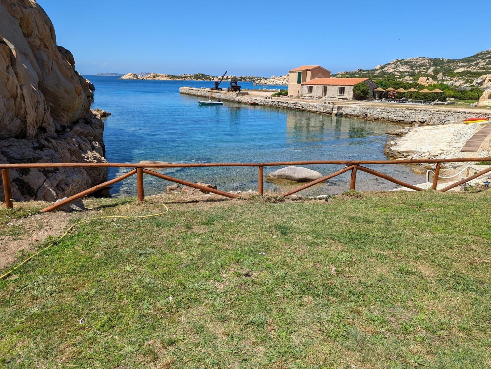 Residence Cala Francese - Case Sul Mare La Maddalena  Dış mekan fotoğraf
